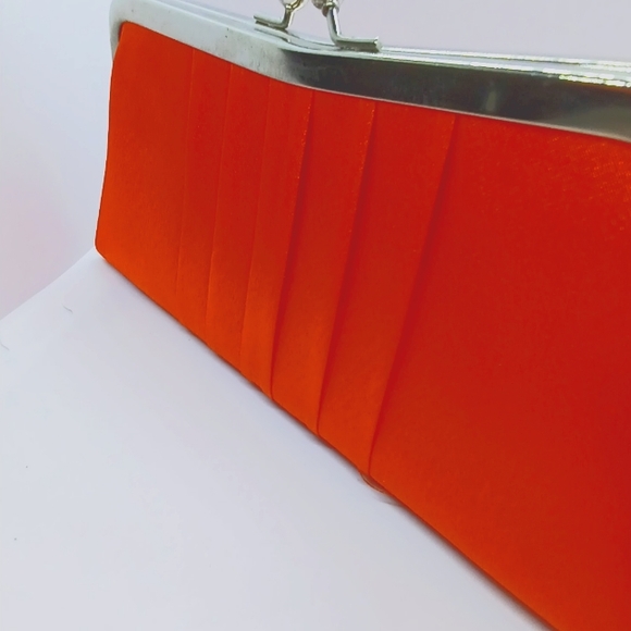 Tangerine colored satin clutch purse - Picture 4 of 6
